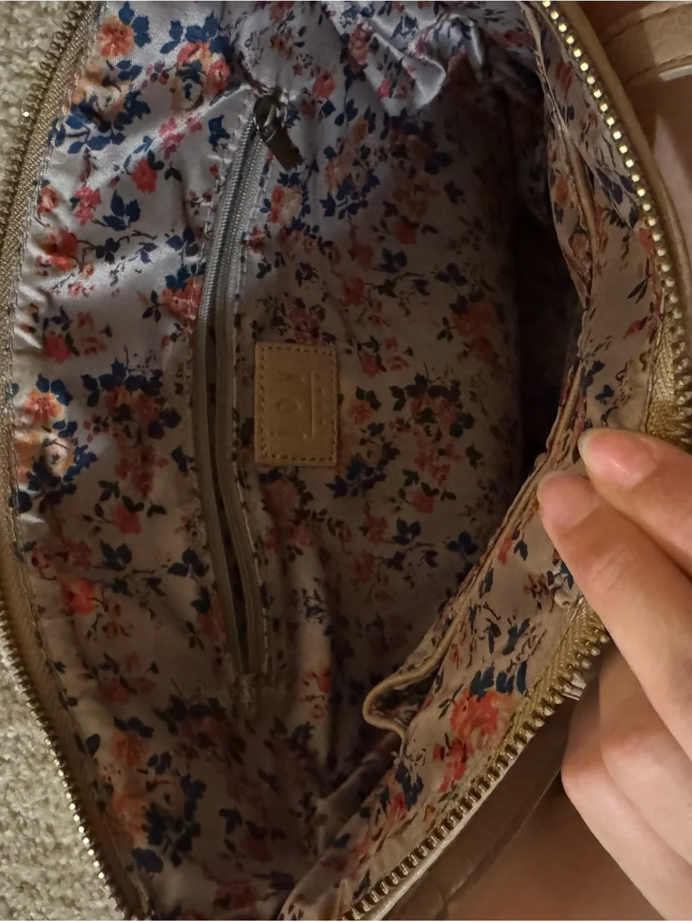 Classic Women's Tote Bag in Light Brown